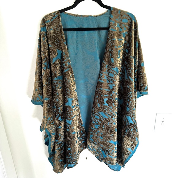 Handmade Teal and Olive Kimono - Picture 4 of 9